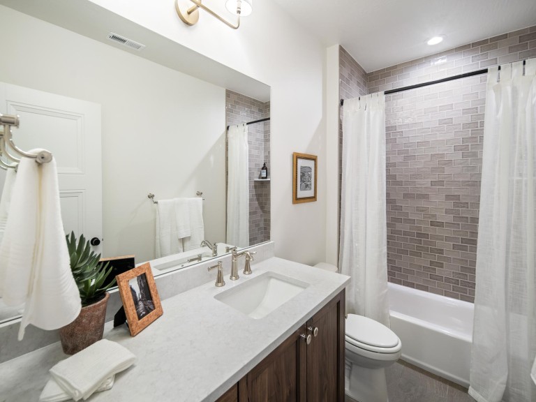 Utah Valley Parade of Homes 2024 - Libby photo 17