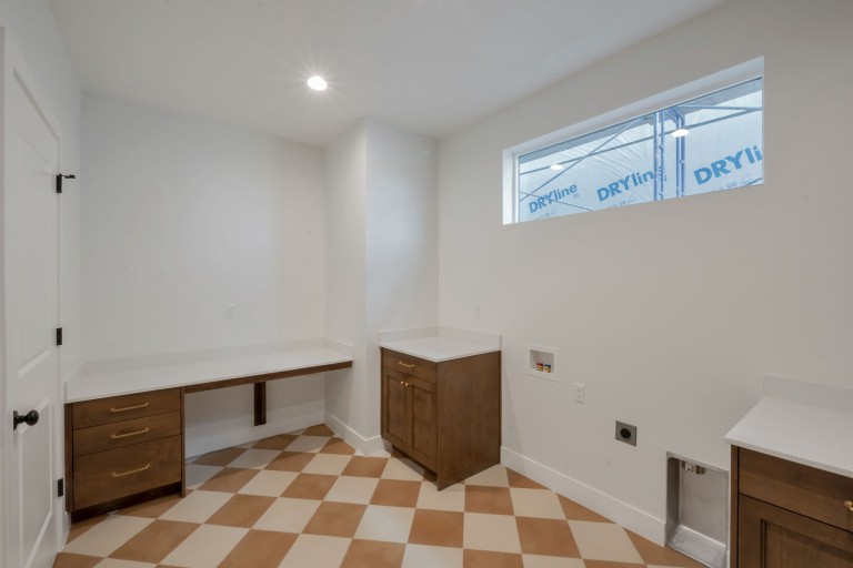 Lehi Terrace - Saltair photo 17