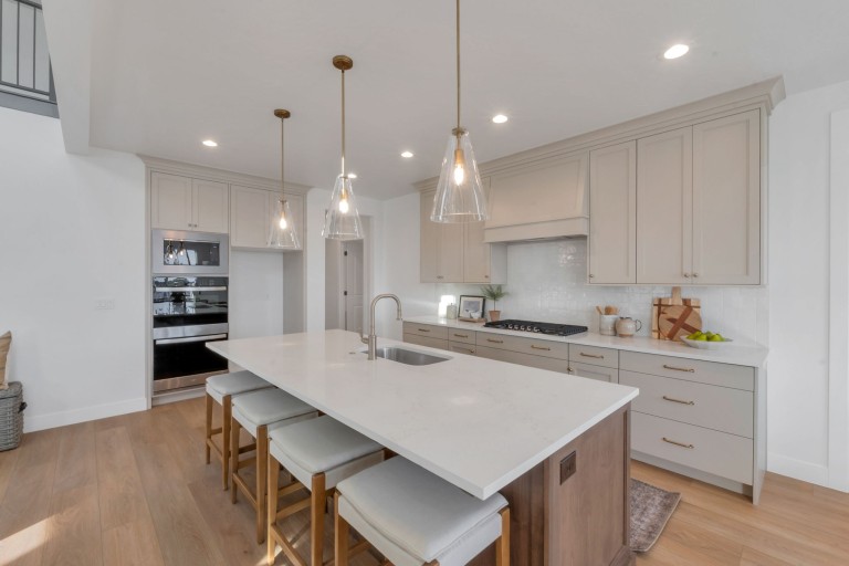 Lehi Terrace - Saltair photo 14