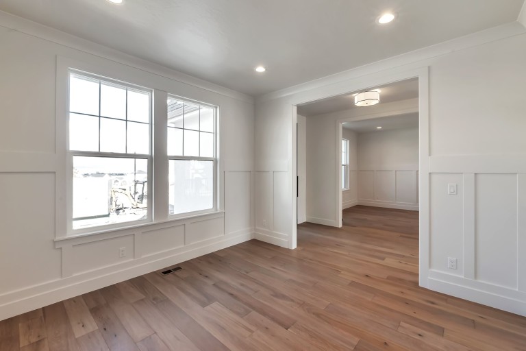 Beacon Pointe - Harrison Euro photo 4