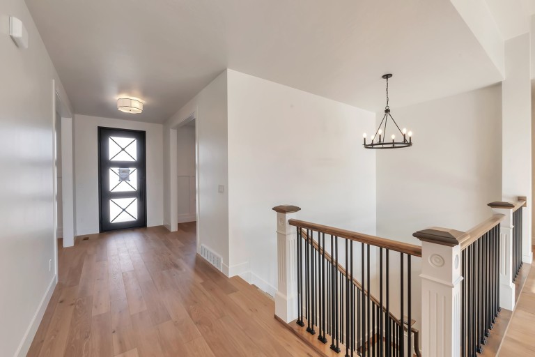 Beacon Pointe - Harrison Euro photo 5