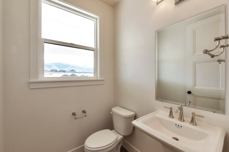 Beacon Pointe - Harrison Euro photo 6