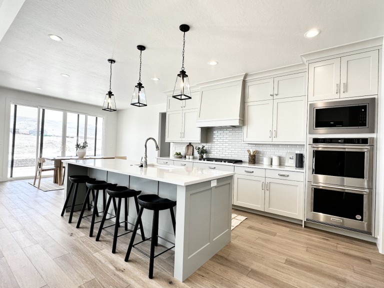 Beacon Pointe - Harrison Euro photo 9