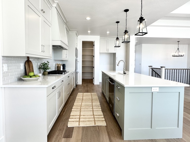 Beacon Pointe - Harrison Euro photo 13