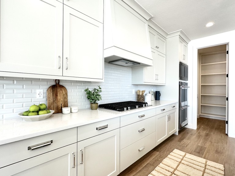 Beacon Pointe - Harrison Euro photo 15