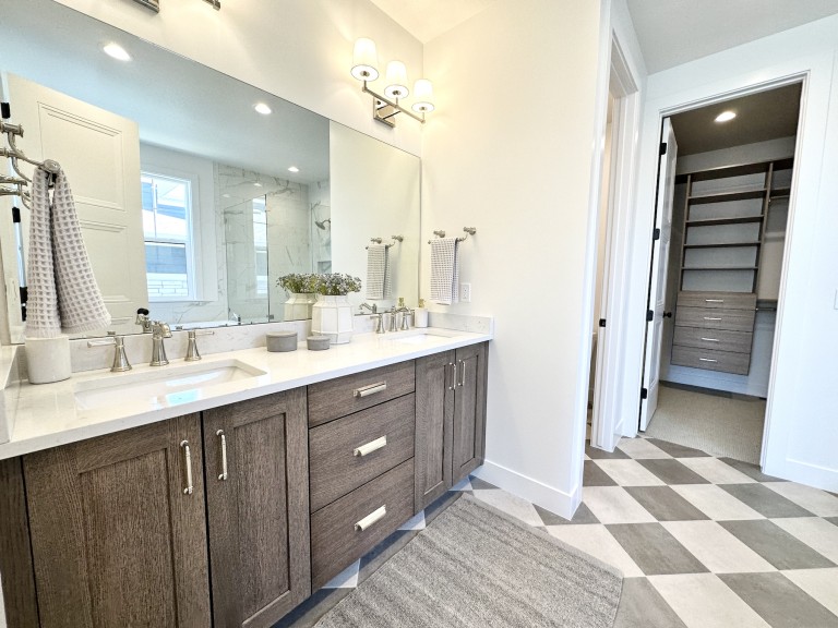 Beacon Pointe - Harrison Euro photo 23