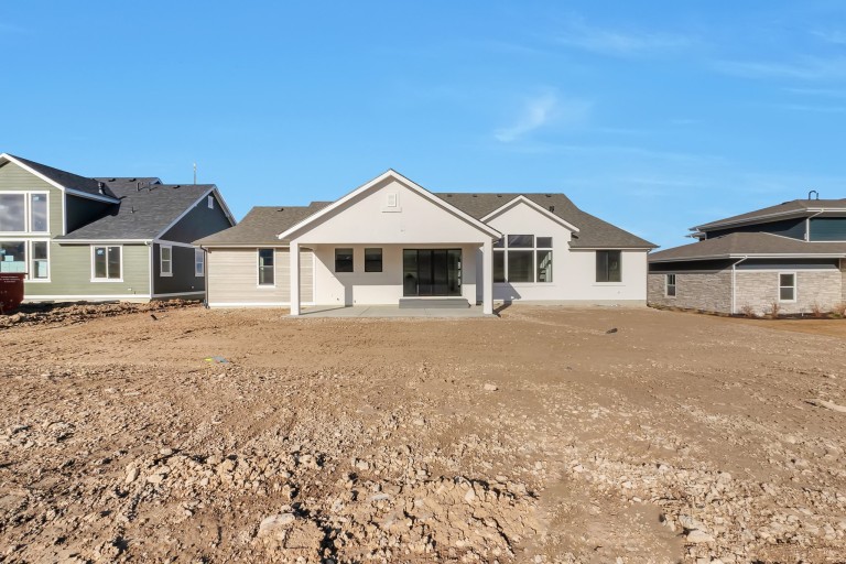 Beacon Pointe - Harrison Euro photo 39