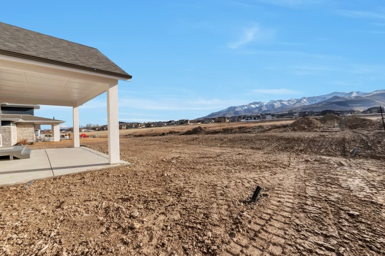 Beacon Pointe - Harrison Euro photo 40
