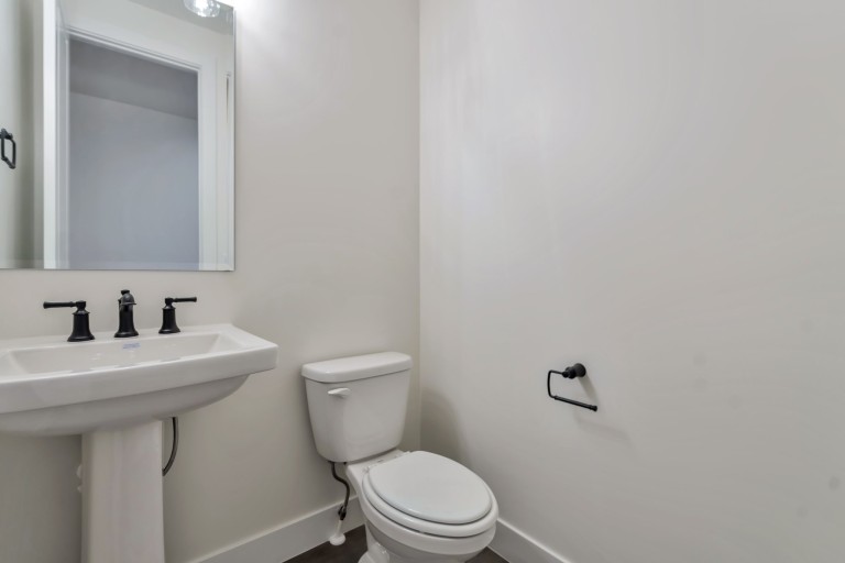 Summerhill Lane - Gallivan Craftsman photo 32
