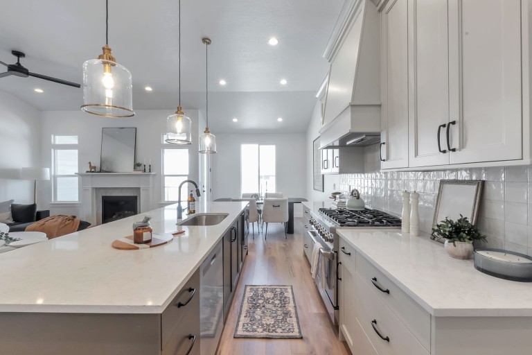 Beacon Pointe - Michigan Craftsman photo 9