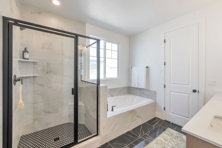 Beacon Pointe - Michigan Craftsman photo 17
