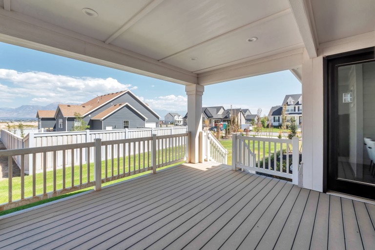 Beacon Pointe - Michigan Craftsman photo 30