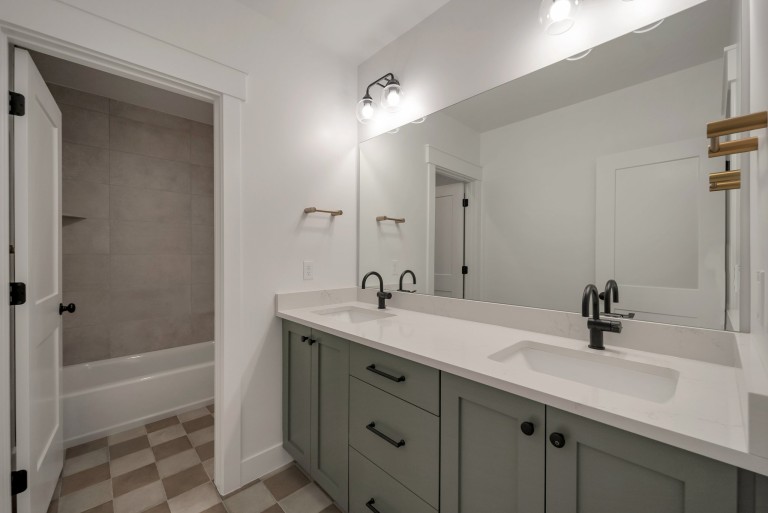 Beacon Pointe - Treble Euro photo 25
