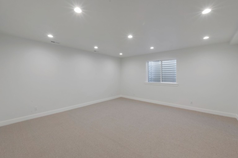 Lehi Terrace - Rose Euro photo 30