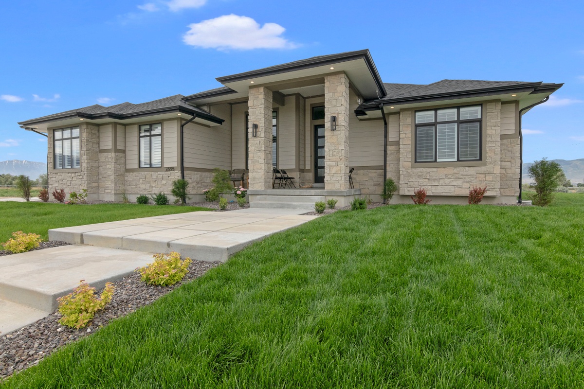 2655 W. 1080 N. Lehi UT Model Home Symphony Homes